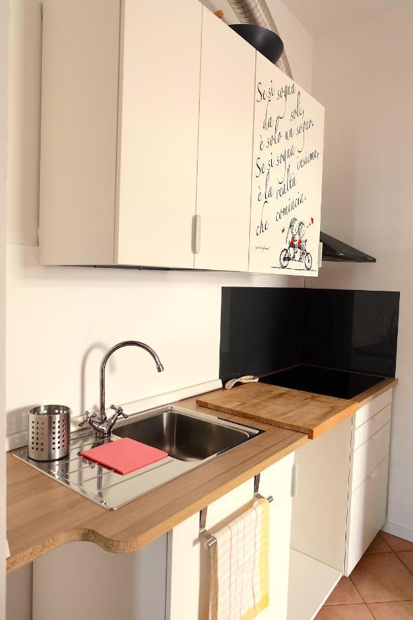 Aria Di Casa B&B Cantù Extérieur photo