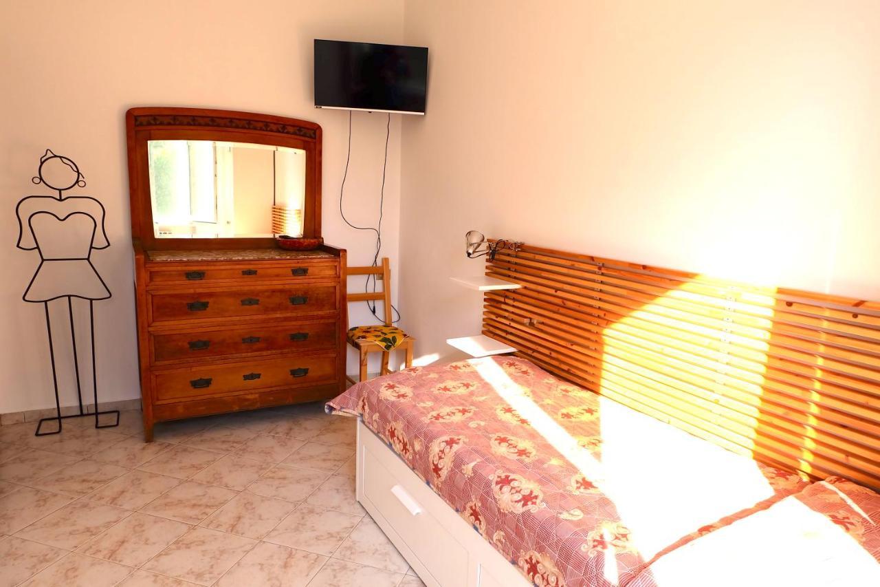 Aria Di Casa B&B Cantù Extérieur photo